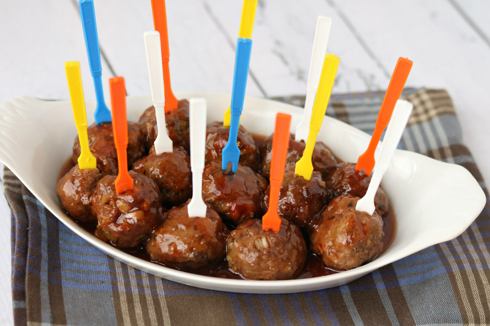 Sweet & Sour Cocktail Meatballs made in the slow cooker!